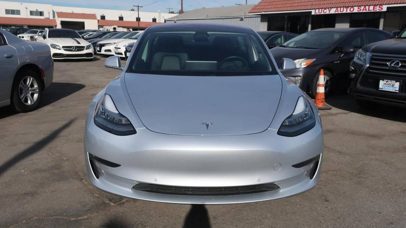 TESLA MODEL 3 2018 5YJ3E1EA1JF017916 image